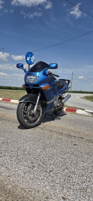 Kawasaki zzr 600