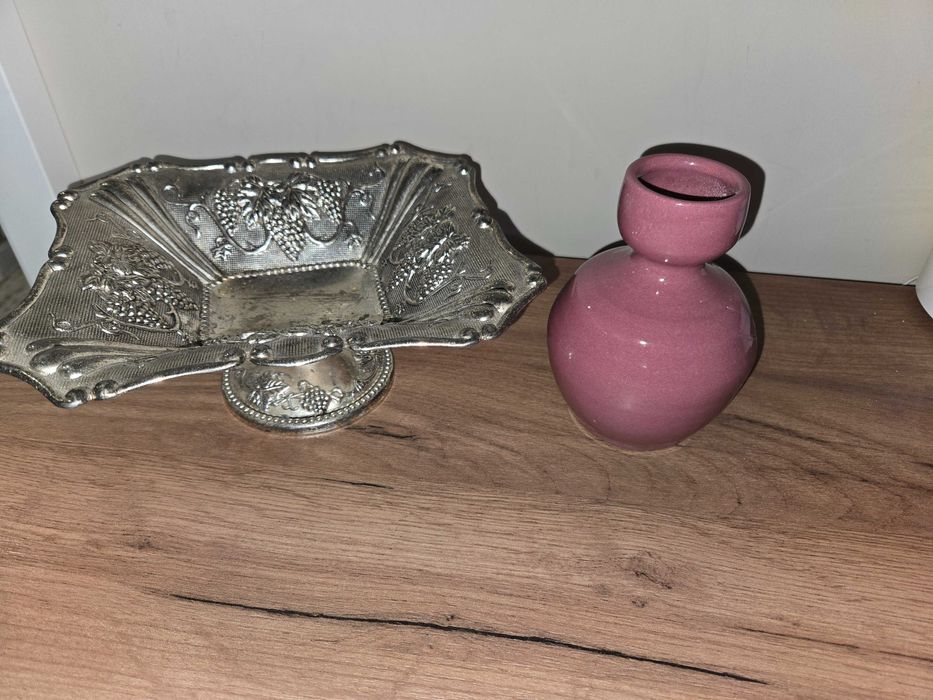 Ваза и поставка за 5 евро