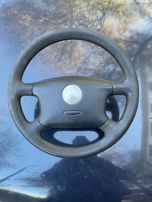 Руль для гольф 4, бора. 1998