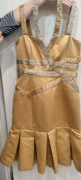 Vând rochiță eleganta noua, Carlo Pignatelli, mărimea M