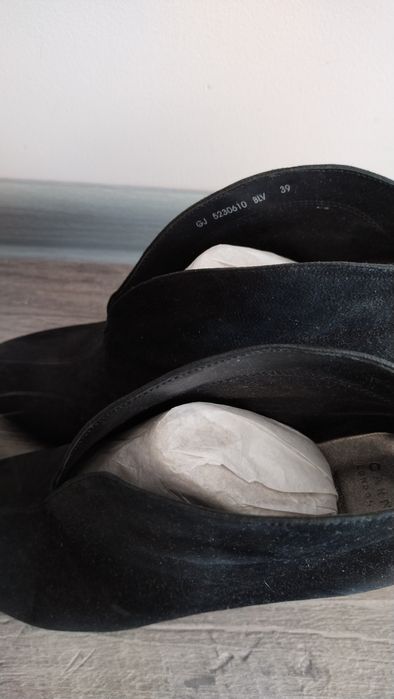 Замшевые ботильоны Carnaby 39 размер