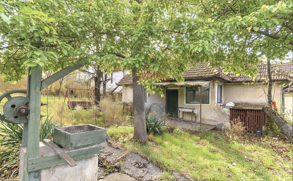 Teren Intravila 3000mp,casa si proiect,utilitati ,veder oras,castel