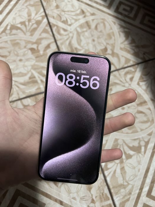Iphone 15 pro  impecabil  fara defecte