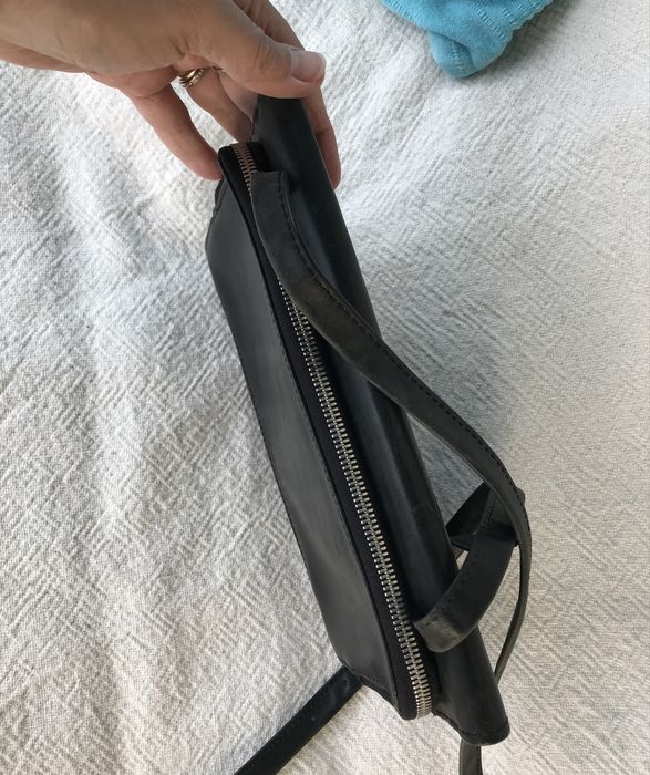 Малка кожена чанта Marc O’Polo