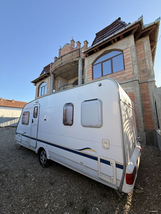 Rulota cu 2 dormitoare Sterling