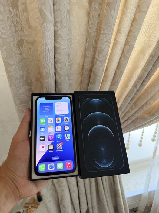 iPhone 12 Pro 128Gb - В идеальном состоянии
