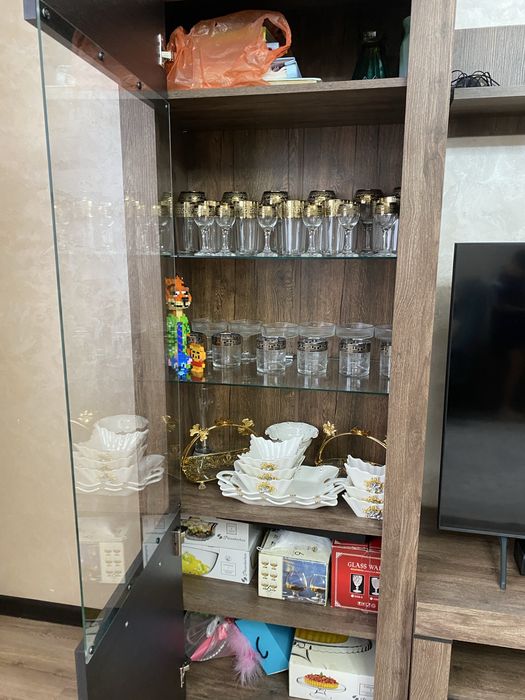 Продам стенку, без телевизора