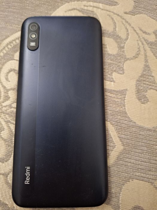 Продам телефон редми
