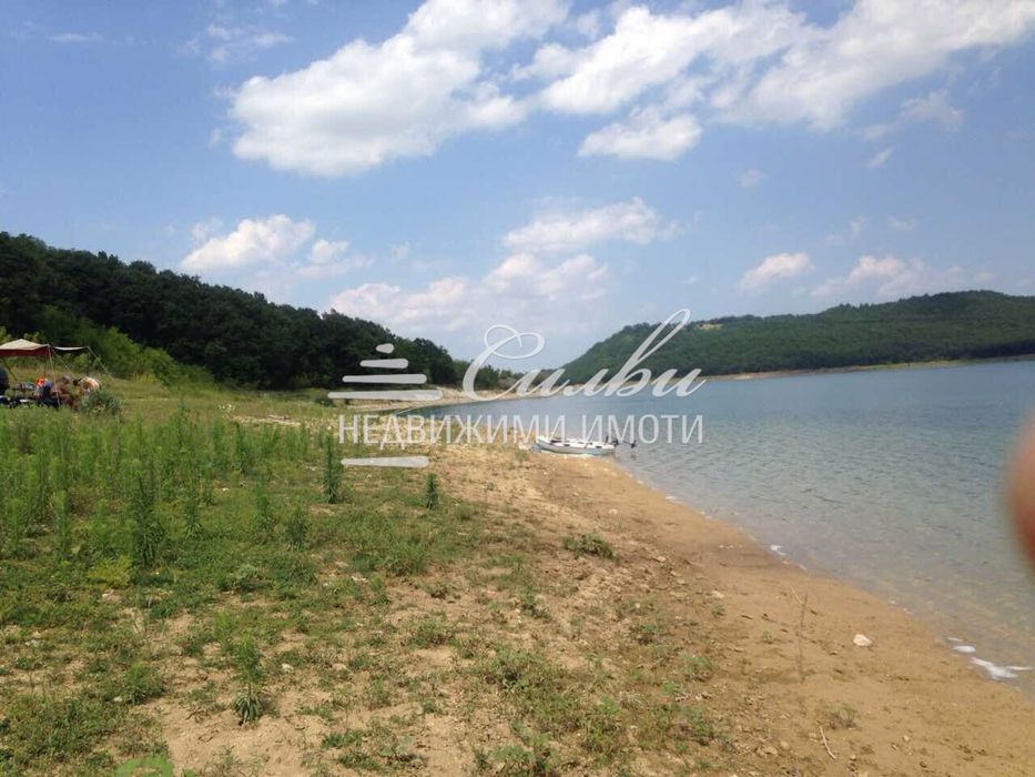 Парцел с площ 70 000кв.м., с ПРОЕКТ за ВИЛНО СЕЛИЩЕ !!!