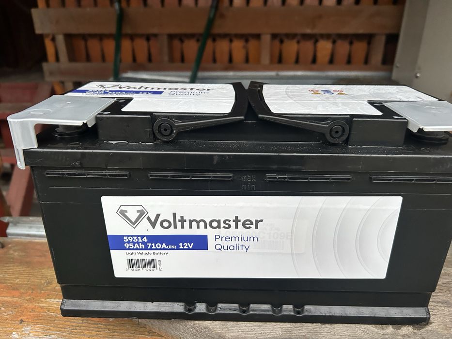Baterie auto nouă Voltmaster 95Ah – 710A (EN) – 12V