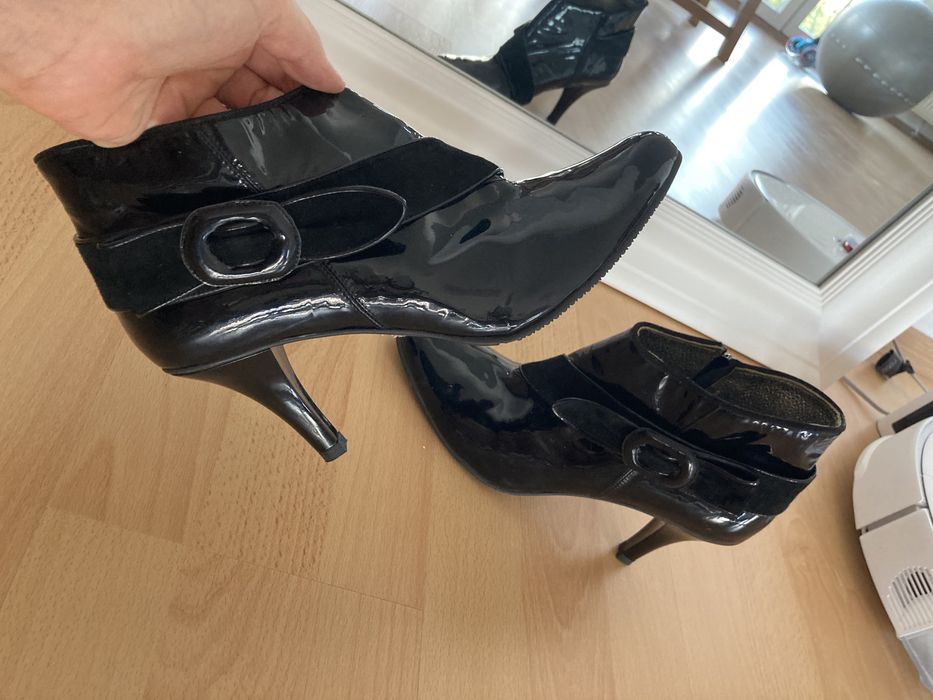 Ghete lac, piele naturala, noi, marime 40, toc stiletto