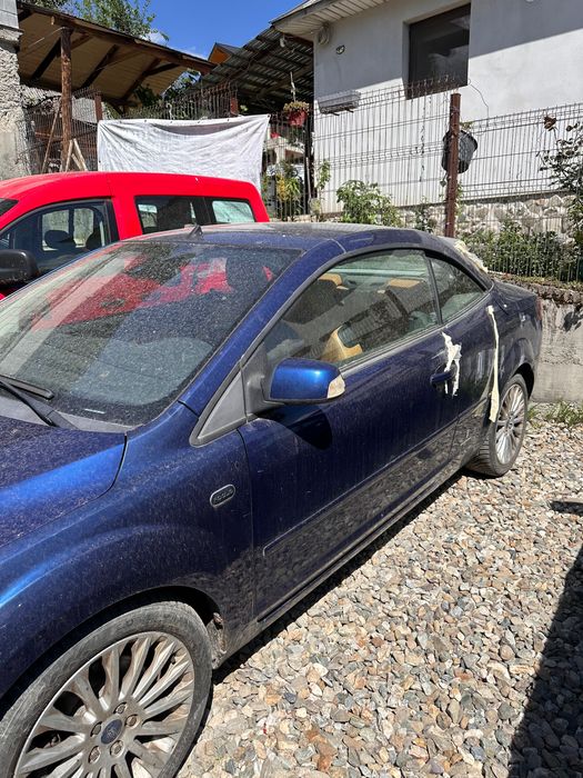 Vând sau dezmembrez Ford focus 2.0tdci