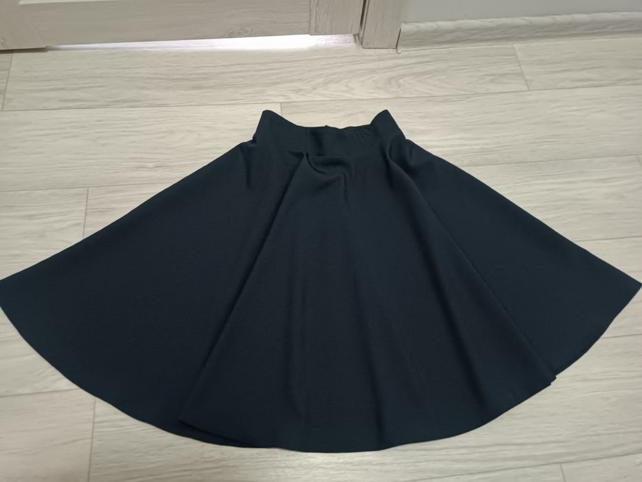 Кардиган с рюшами от Zara