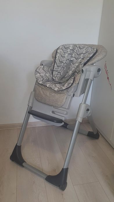 Scaunul de masă Jolie Mimzy Recline, stare buna