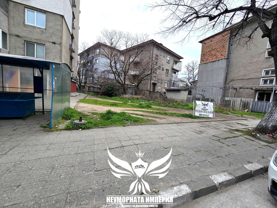 Под наем земя, парцел, паркинг 169кв.м. в Асеновград, първа линия