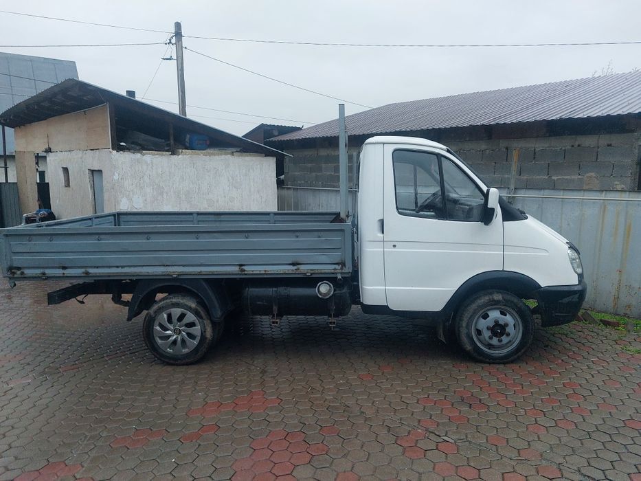 Продам Газель бортовой в отличном состояние