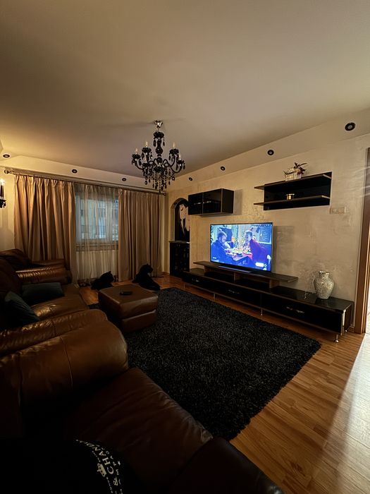 Apartament detalii LUX 3 camere 85mp , ulteacenteal la bulevard, etaj2