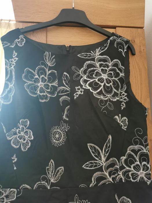 Rochie de ocazie cu broderie argintiu