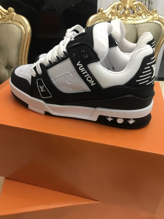 Adidasi Louis Vuitton nou