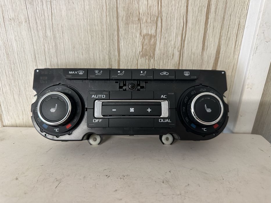 Управление климатроник за Шкода Октавия след 2008г.!