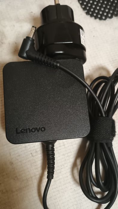 Alimentator leptop