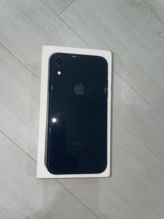 Продам айфон XR 64gb