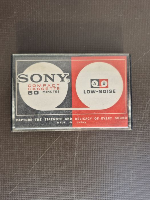 Vând 10 casete audio originale Sanyo & Sony muzica Grecesca & clasica  de 12-60-90 minute foarte bune pentru reinregistrare