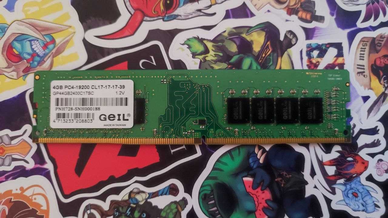 Продам ОЗУ DDR4 (цена за 1) - Комплектующие и аксессуары Костанай на Olx