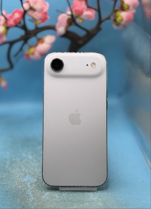 ГАРАНЦИОНЕН!!! Apple iPhone Air, 256GB, 5G, Sky Blue