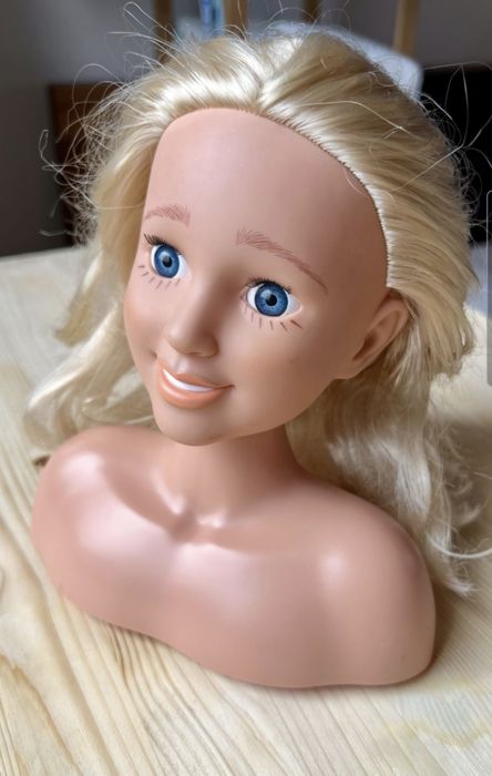 Cap barbie coafat