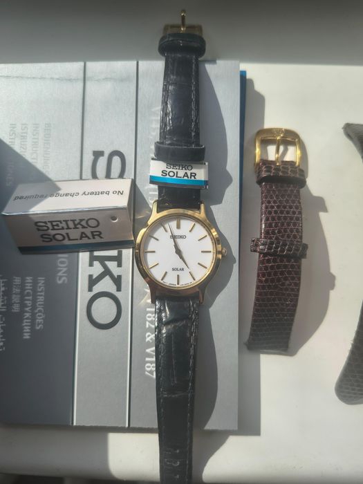 Seiko Solar Quartz Ladies V115