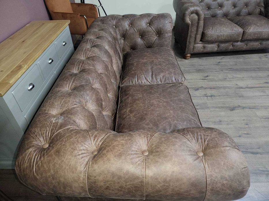 Антично кафяв кожен комплект тройка и двойка Честърфийлд