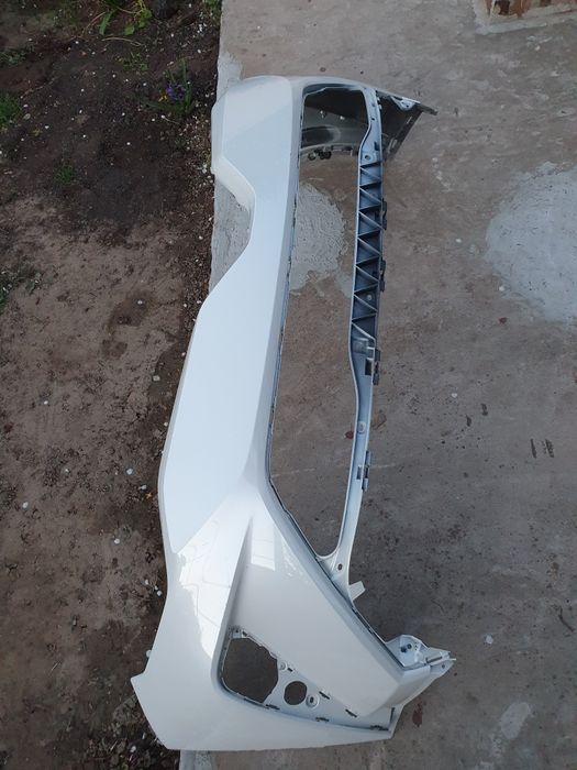 Bara fata toyota ch-r 2021