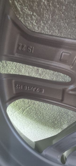 Оригинални  джанти за BMW със зимни гуми Michelin 225/60R18