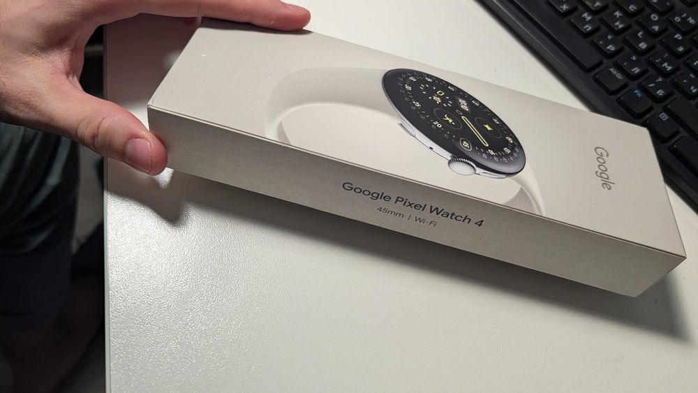 Google Pixel Watch 4 45mm Bluetooth/Wi-Fi - Porcelain