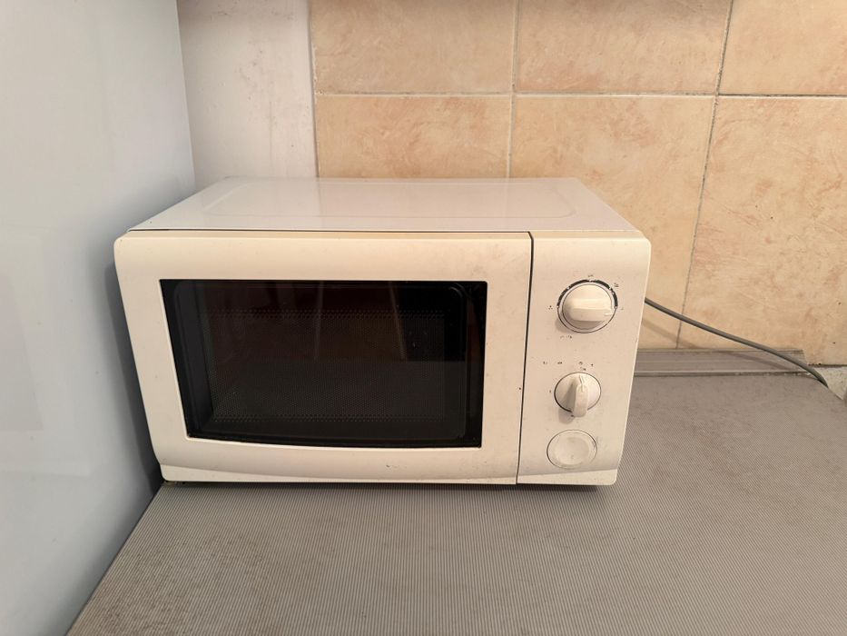 Срочно продам! кухня полностью