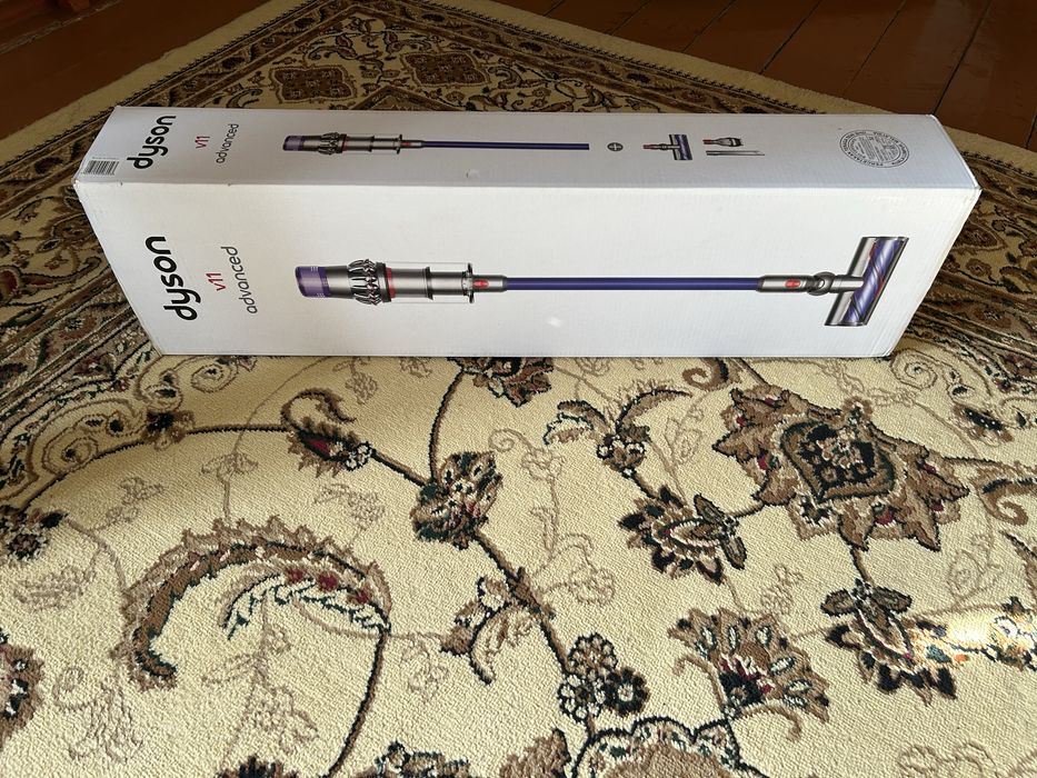 Пылесос Dyson v11 advanced