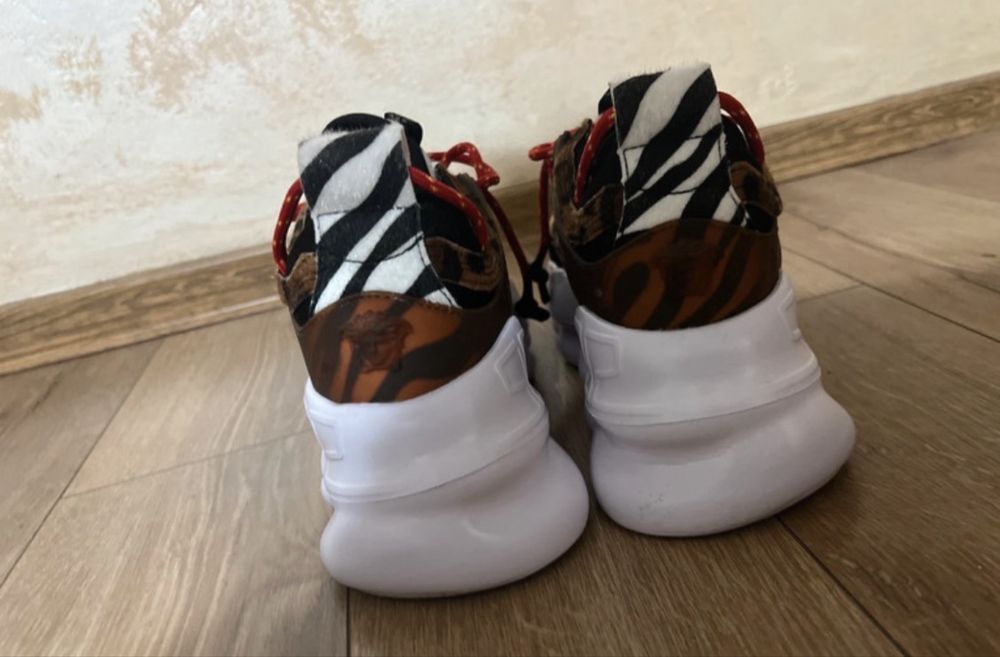 versace chain reaction leopard