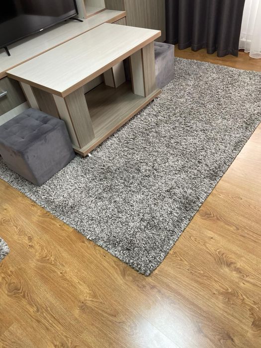 Vand 3 seturi Covoare pufoase