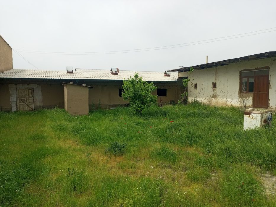 Дом на земле продается