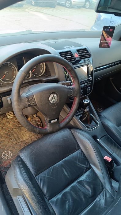 Продавам Голф 5 GTI 2.0 TFSI 200кс. бензин на ЧАСТИ имам над 16 Голф 5