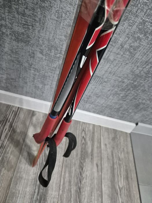 Лыжи беговые 200 ботинки 39-40 размер