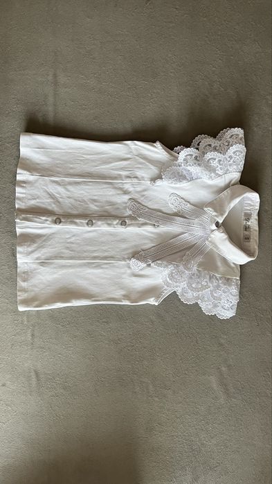 Продам школьные блузки рубашки