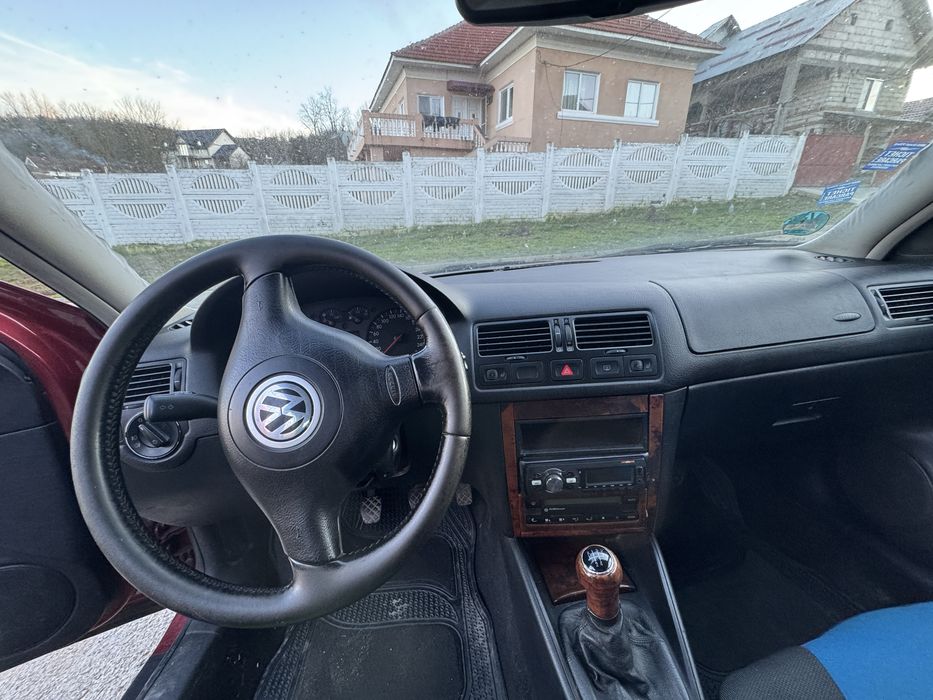 Vand vw bora 1.6 benzina SR