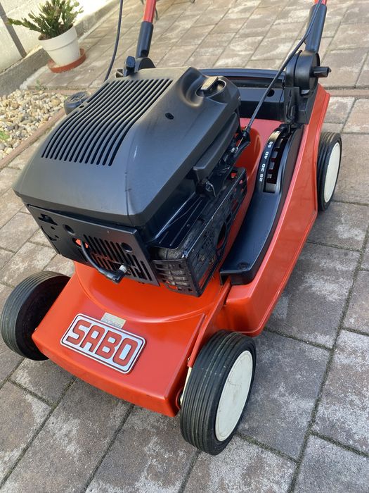 Mașină SABO de tuns iarba-gazon mulcire  Briggs Stratton