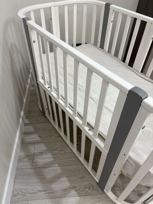 Кроватка приставная манеж