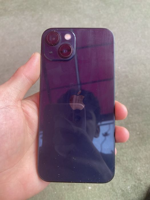 Айфон 13 каробка имеется