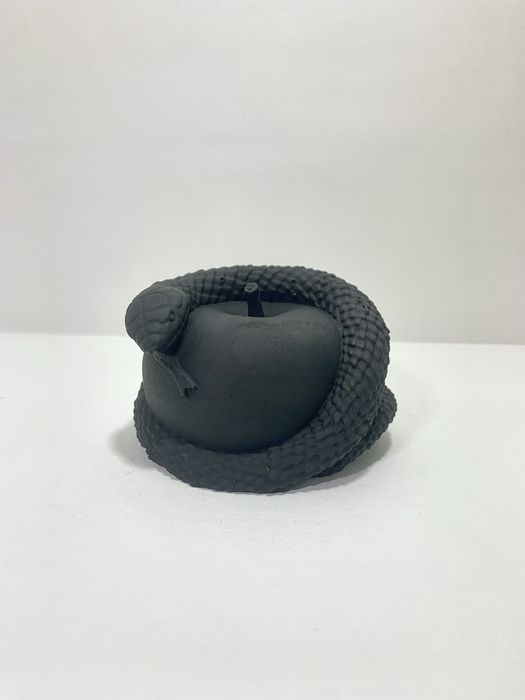 Статуэтка змеи