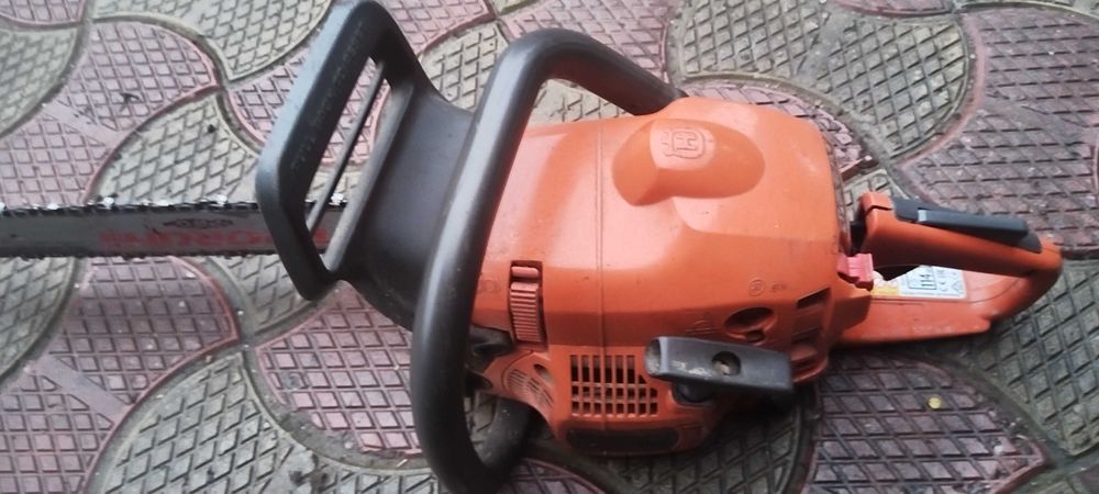 Husqvarna 135, în stare pe de funcționare