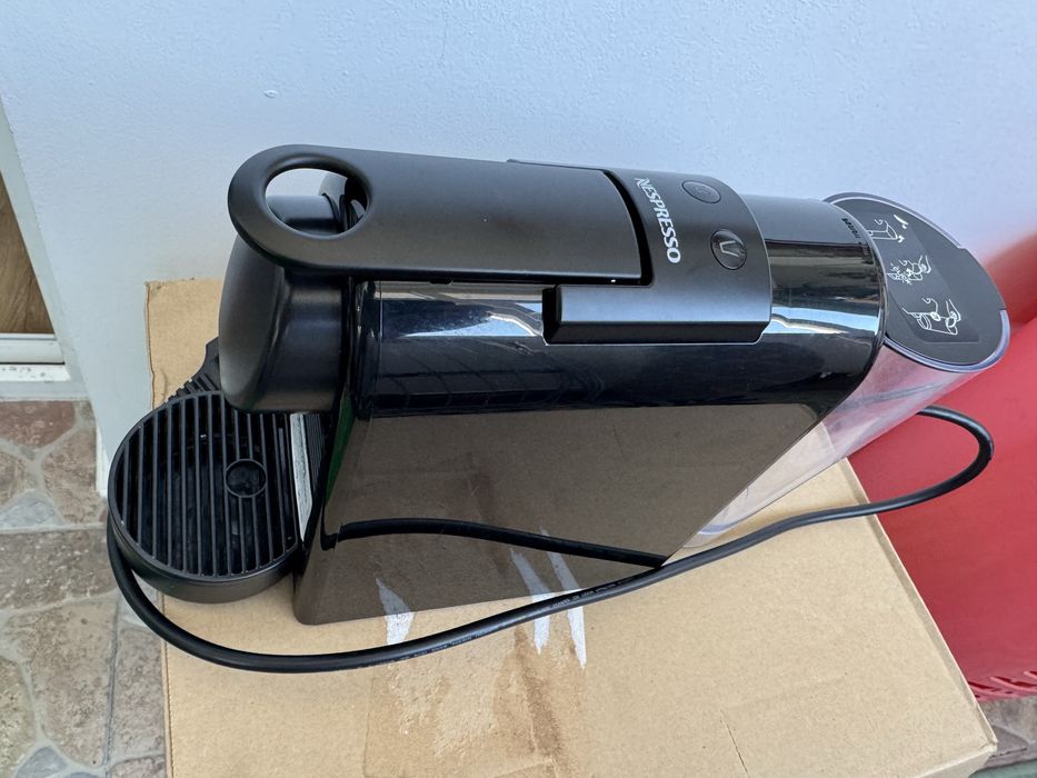Aparat Nespresso essenza mini Delonghi